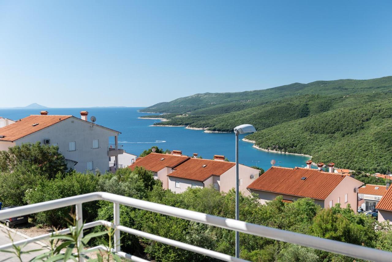 Apartment Cami -Stylish Apartment With A Beautiful Seaview Rabac Exterior photo